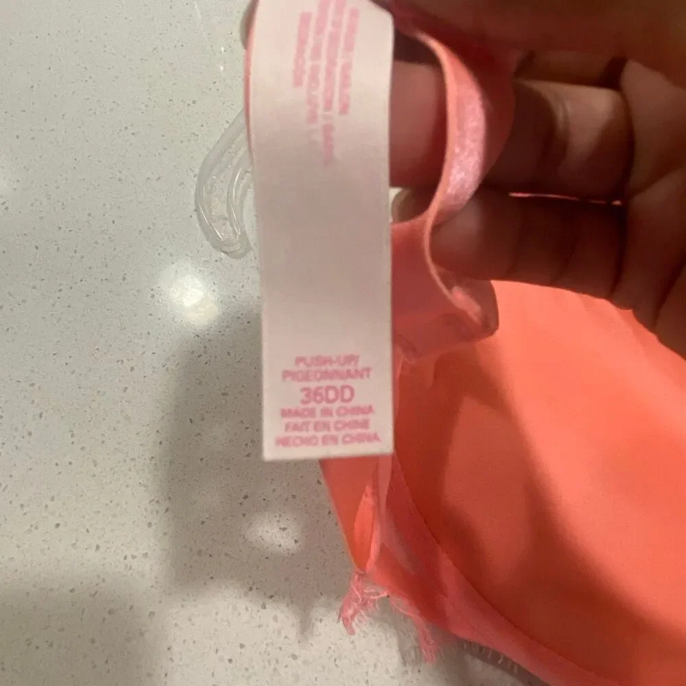 Victoria’s Secret push up Bra size 36DD